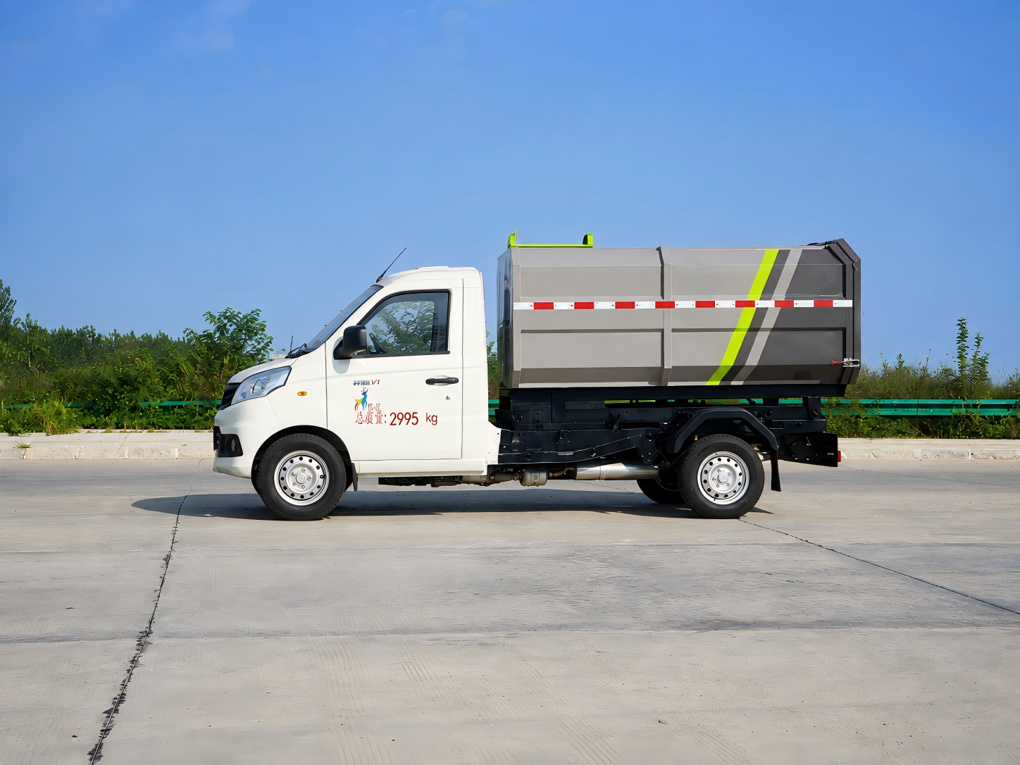 Foton Xiangling 3m³ Side-Loading Garbage Truck, Suizhou Hongda Automobile Sales Co., Ltd.,Foton Xiangling 3m³ Side-Loading Garbage Truck
