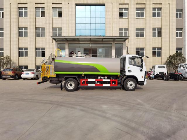 Camión cisterna Dongfeng Serie D7 de 7,5 m³, Suizhou Hongda Automobile Sales Co., Ltd., Camión cisterna Dongfeng Serie D7 de 7,5 m³