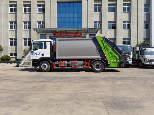 Мусоровоз HOWO с задней загрузкой и компактором, 16 м³, Suizhou Hongda Automobile Sales Co., Ltd., Мусоровоз HOWO с задней загрузкой и компактором, 16 м³