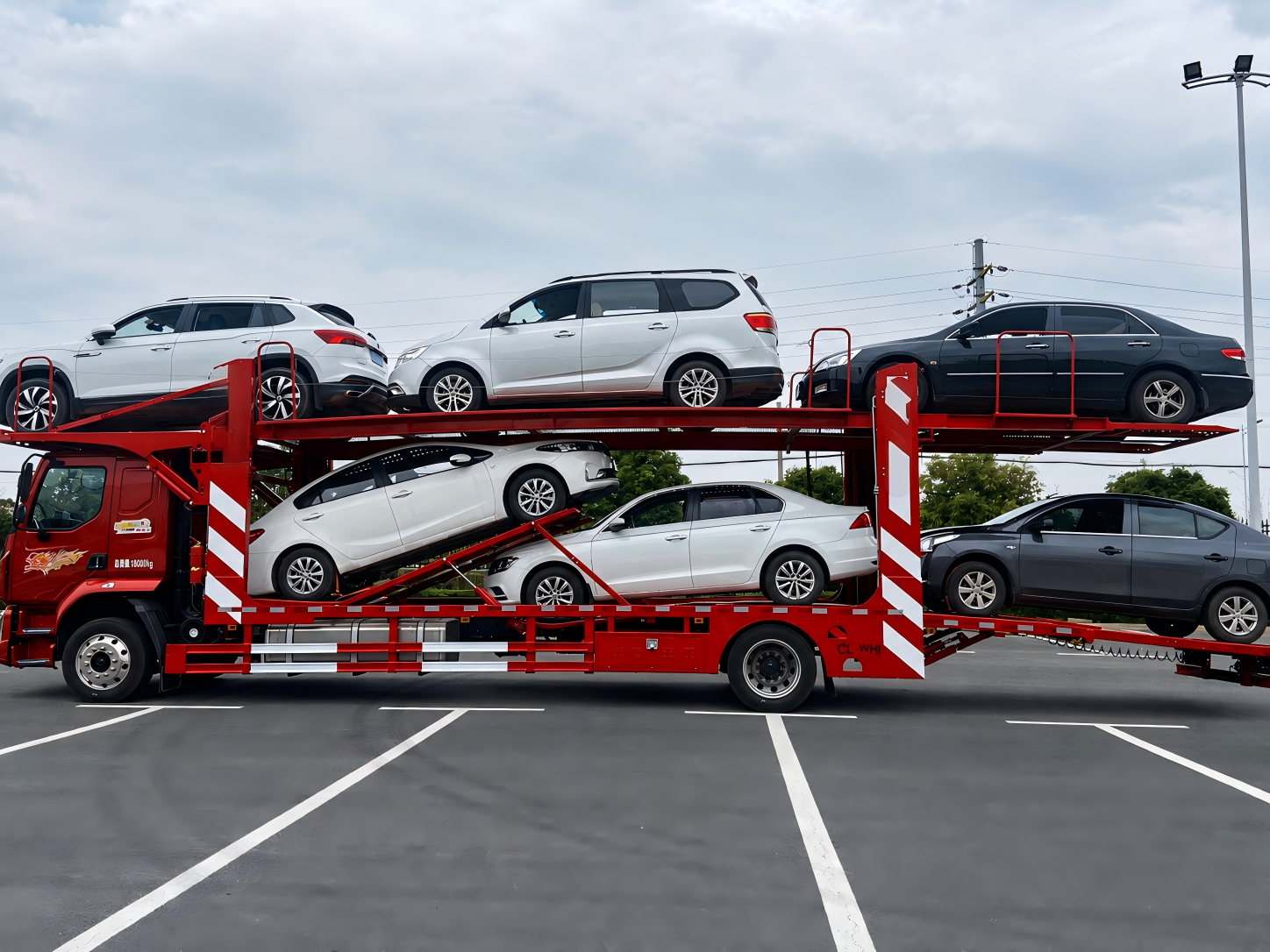 Transporteur de 6 voitures Dongfeng Liuzhou Motor Chenglong, Suizhou Hongda Automobile Sales Co., Ltd., Transporteur de 6 voitures Dongfeng Liuzhou Motor Chenglong