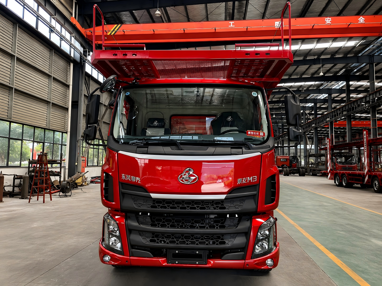 Transporteur de 6 voitures Dongfeng Liuzhou Motor Chenglong, Suizhou Hongda Automobile Sales Co., Ltd., Transporteur de 6 voitures Dongfeng Liuzhou Motor Chenglong