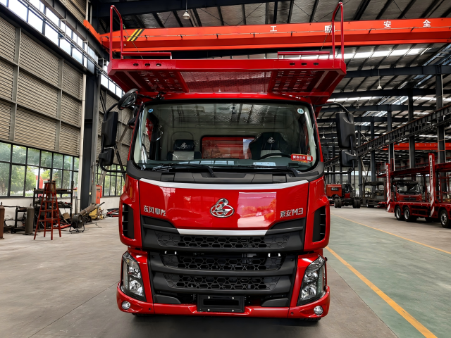 Transporteur de 6 voitures Dongfeng Liuzhou Motor Chenglong, Suizhou Hongda Automobile Sales Co., Ltd., Transporteur de 6 voitures Dongfeng Liuzhou Motor Chenglong