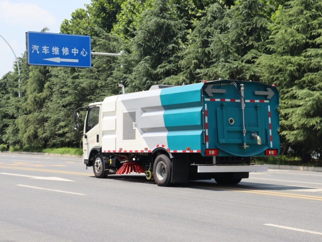 Подметальная машина высокого давления Foton 4+4 м³, Suizhou Hongda Automobile Sales Co., Ltd., Подметальная машина высокого давления Foton 4+4 м³