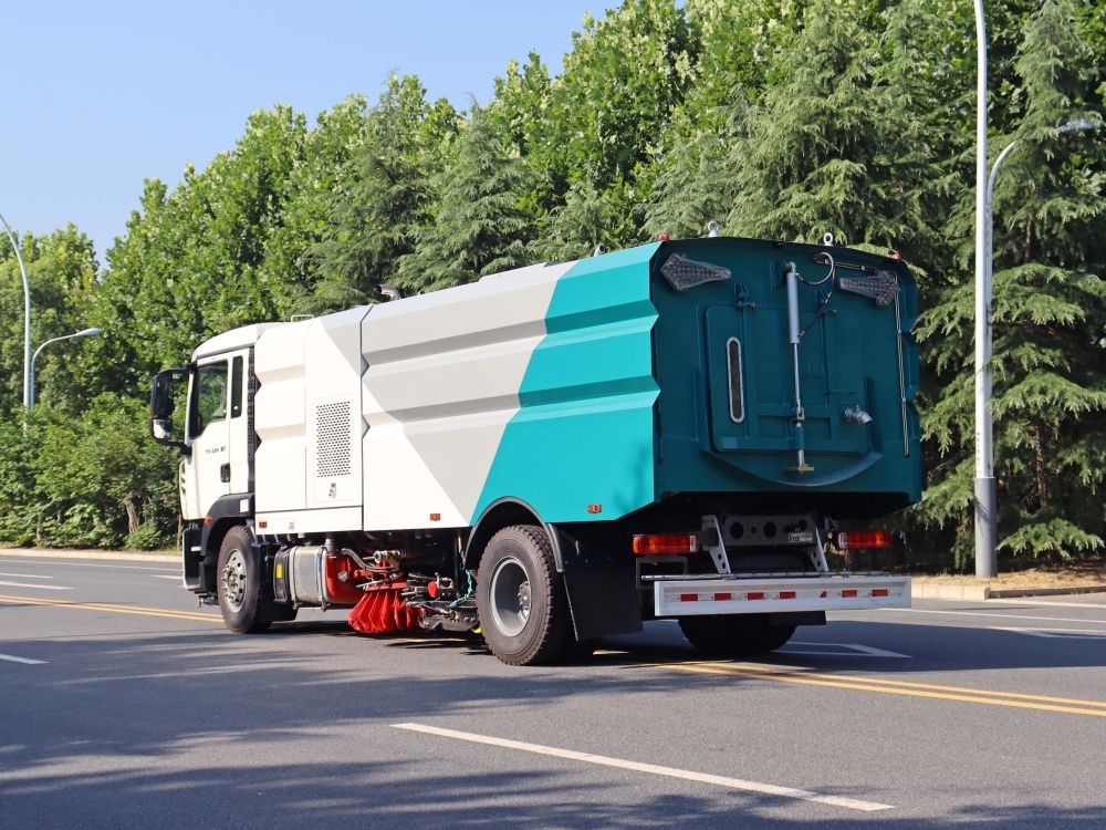 Подметальная машина высокого давления HOWO 9+7 м³, Suizhou Hongda Automobile Sales Co., Ltd., Подметальная машина высокого давления HOWO 9+7 м³