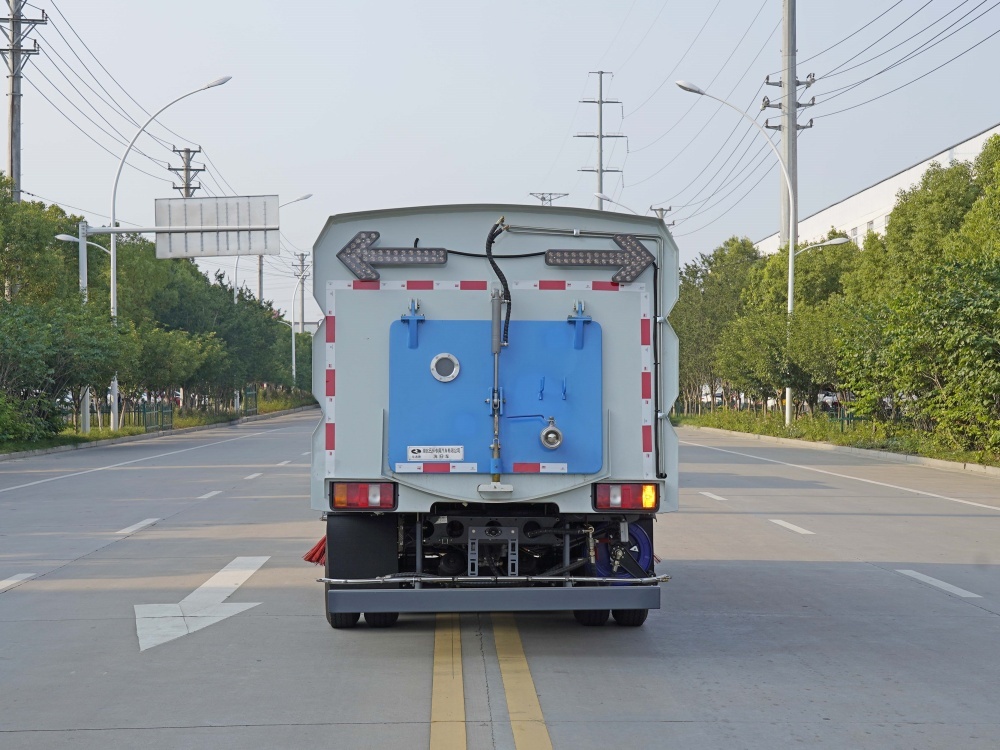 Camion balayeuse de voirie haute pression SINOTRUK Homan 3+3 m³, Suizhou Hongda Automobile Sales Co., Ltd., Camion balayeuse de voirie haute pression SINOTRUK Homan 3+3 m³