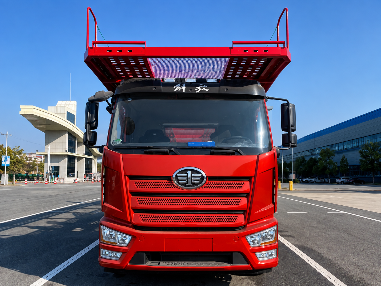 Transporteur de véhicules FAW Jiefang à 6 voitures, Suizhou Hongda Automobile Sales Co., Ltd., Transporteur de véhicules FAW Jiefang à 6 voitures