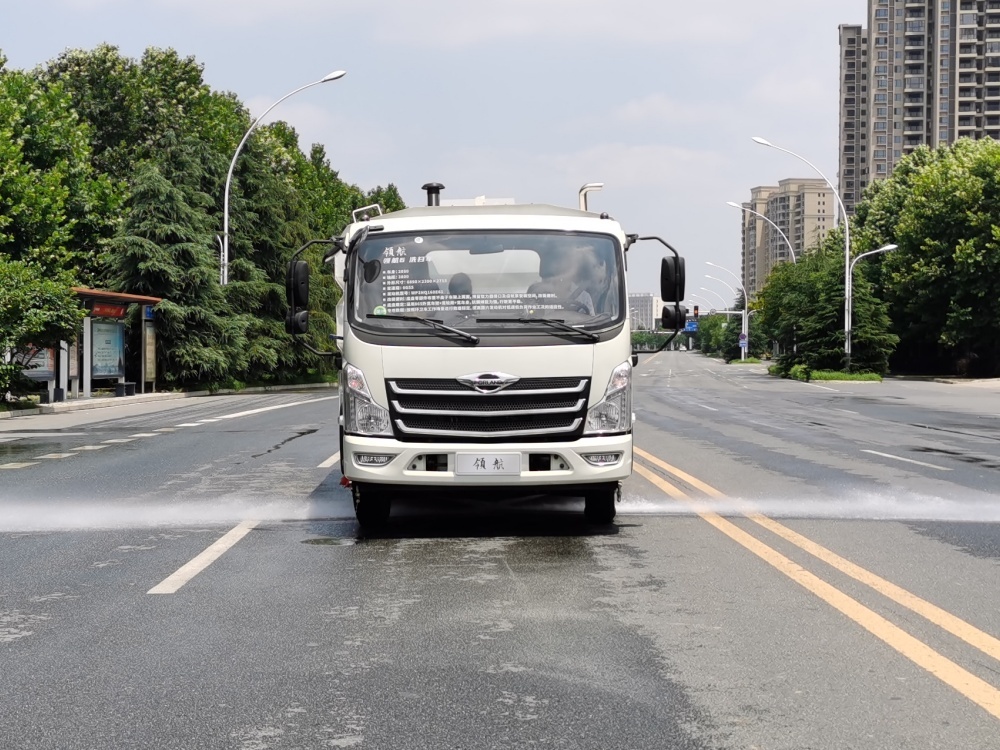 Подметальная машина высокого давления Foton 4+4 м³, Suizhou Hongda Automobile Sales Co., Ltd., Подметальная машина высокого давления Foton 4+4 м³