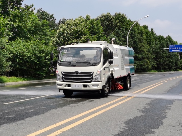 Подметальная машина высокого давления Foton 4+4 м³, Suizhou Hongda Automobile Sales Co., Ltd., Подметальная машина высокого давления Foton 4+4 м³