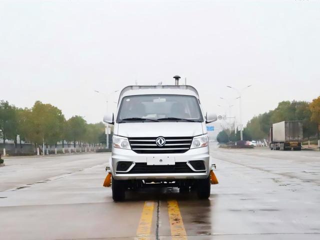 Camion balayeuse de voirie compacte Dongfeng 1,7 m³, Suizhou Hongda Automobile Sales Co., Ltd., Camion balayeuse de voirie compacte Dongfeng 1,7 m³
