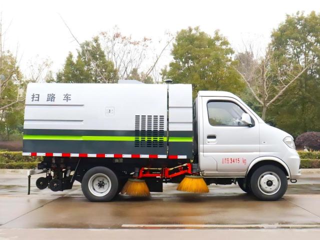 Camion balayeuse de voirie compacte Dongfeng 1,7 m³, Suizhou Hongda Automobile Sales Co., Ltd., Camion balayeuse de voirie compacte Dongfeng 1,7 m³