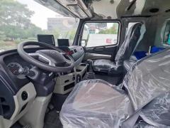 Camion balayeuse aspirante robuste Sinotruk Howo série NX de 8 m³, Suizhou Hongda Automobile Sales Co., Ltd., Camion balayeuse aspirante robuste HOWO de 8 m³