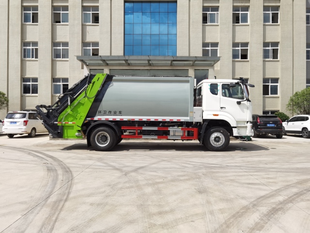 Мусоровоз HOWO с задней загрузкой и компактором, 16 м³, Suizhou Hongda Automobile Sales Co., Ltd., Мусоровоз HOWO с задней загрузкой и компактором, 16 м³