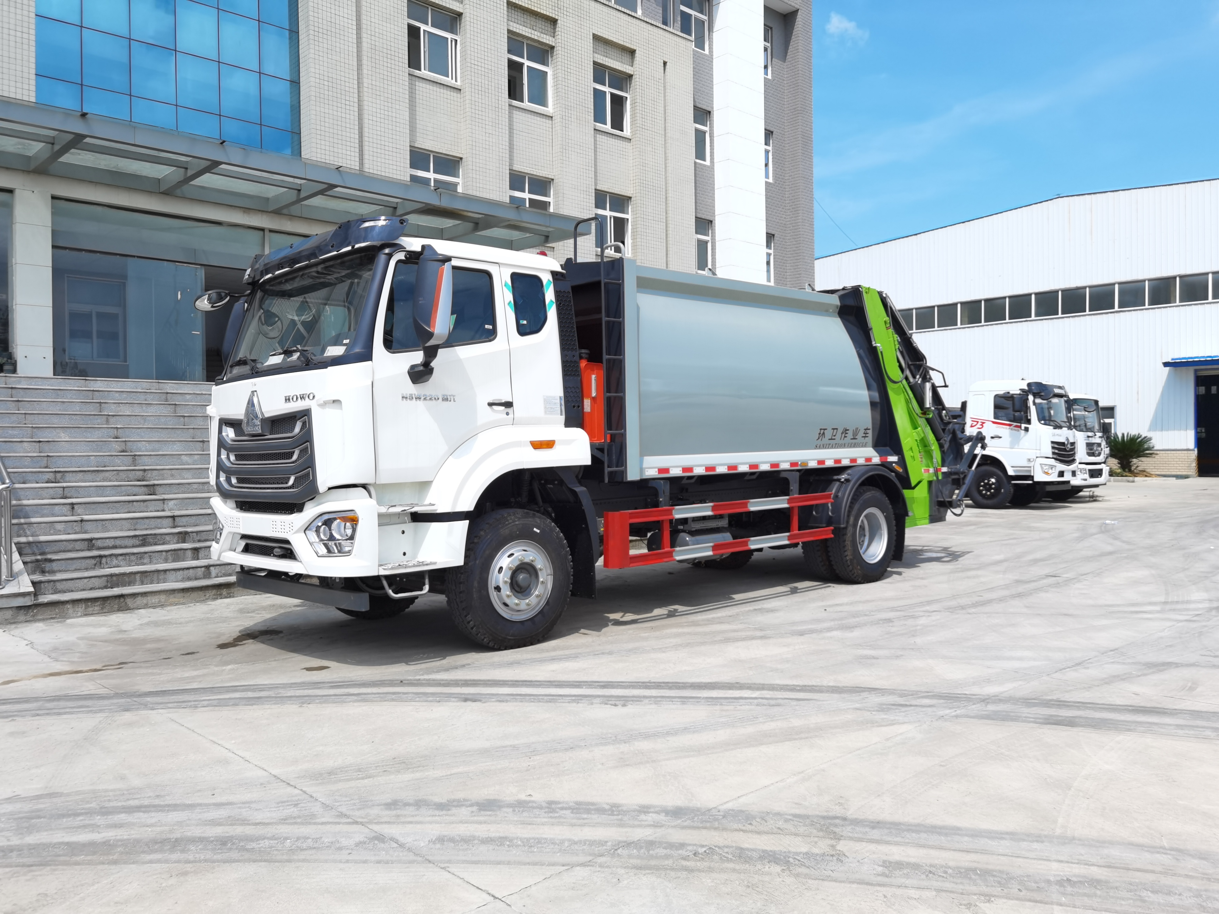 Мусоровоз HOWO с задней загрузкой и компактором, 16 м³, Suizhou Hongda Automobile Sales Co., Ltd., Мусоровоз HOWO с задней загрузкой и компактором, 16 м³