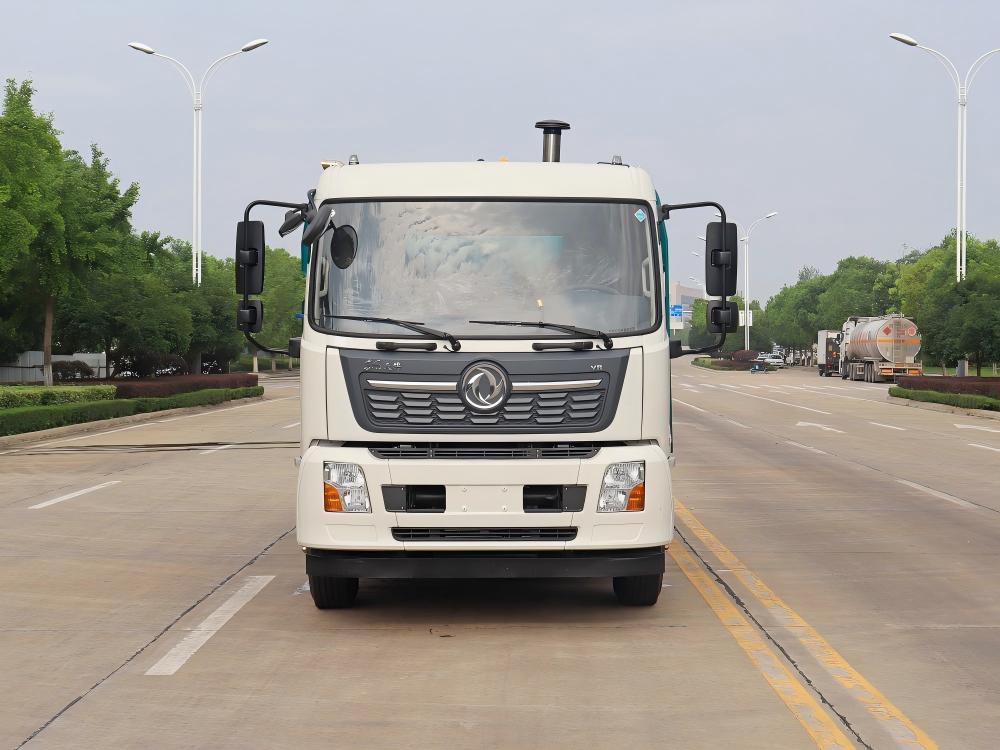 Вакуумная подметальная машина DongFeng 8 м³ для тяжелых условий эксплуатации, Suizhou Hongda Automobile Sales Co., Ltd., Вакуумная подметальная машина DongFeng 8 м³ для тяжелых условий эксплуатации