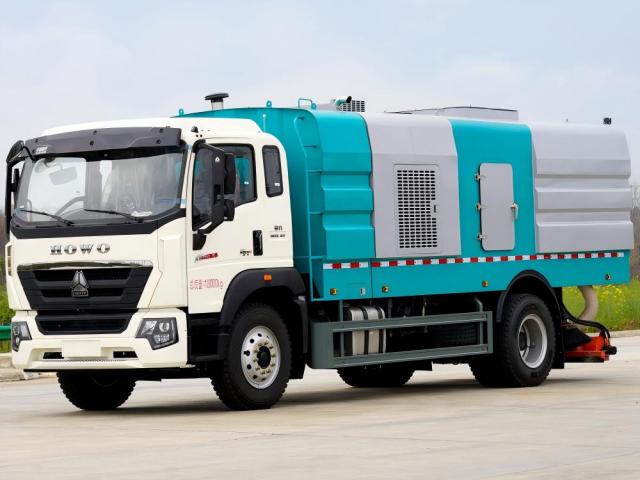 Camion balayeuse aspirante robuste Sinotruk Howo série G5 de 8 m³, Suizhou Hongda Automobile Sales Co., Ltd., Camion balayeuse aspirante robuste HOWO de 8 m³