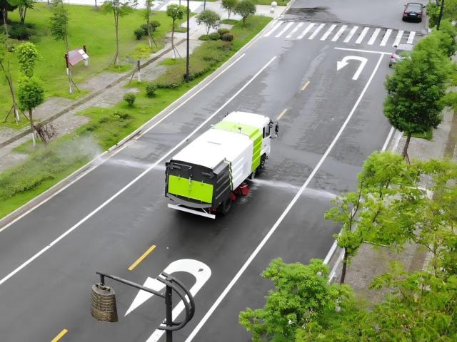 Camion balayeuse de voirie Dongfeng 8 m³, Suizhou Hongda Automobile Sales Co., Ltd., Camion balayeuse de voirie Dongfeng 8 m³