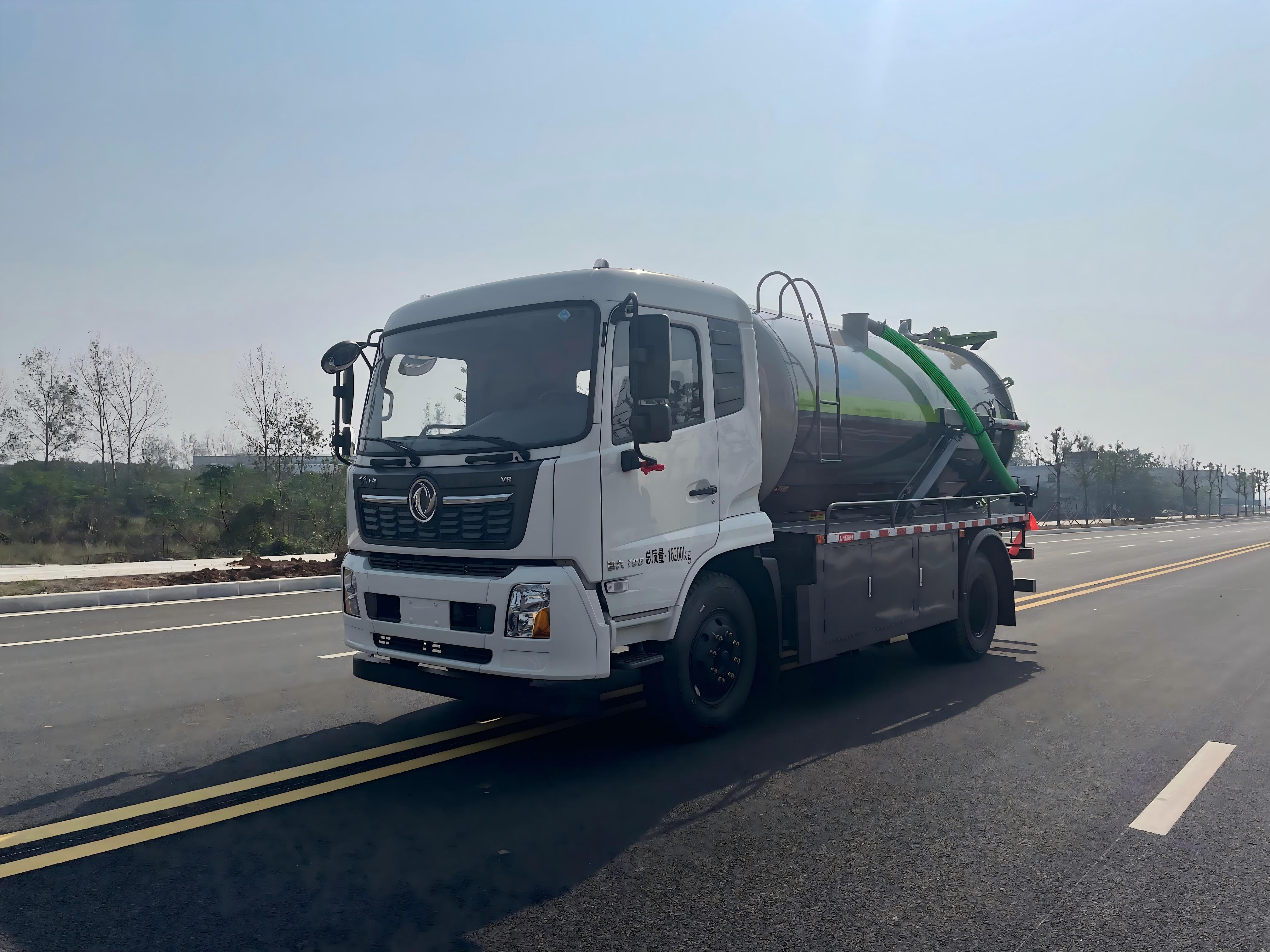 Camion d'aspiration des eaux usées sous vide de 10 m³, Suizhou Hongda Automobile Sales Co., Ltd., Camion d'aspiration des eaux usées sous vide de 10 m³