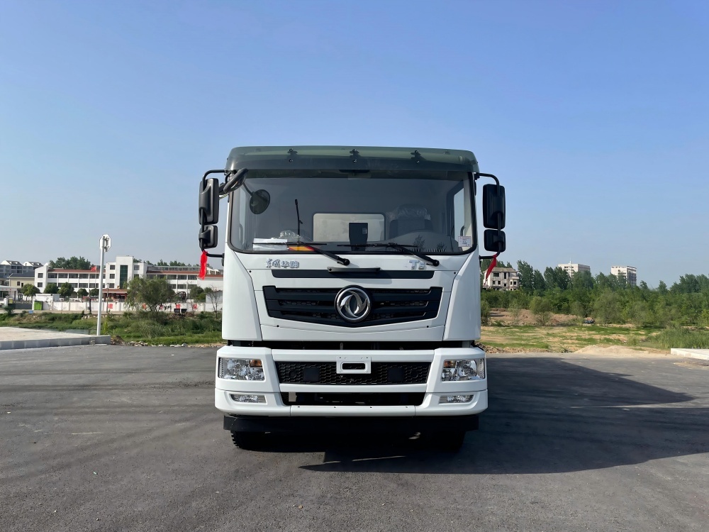 Camion d'aspiration des eaux usées sous vide de 16,5 m³, Suizhou Hongda Automobile Sales Co., Ltd., Camion d'aspiration des eaux usées sous vide de 16,5 m³
