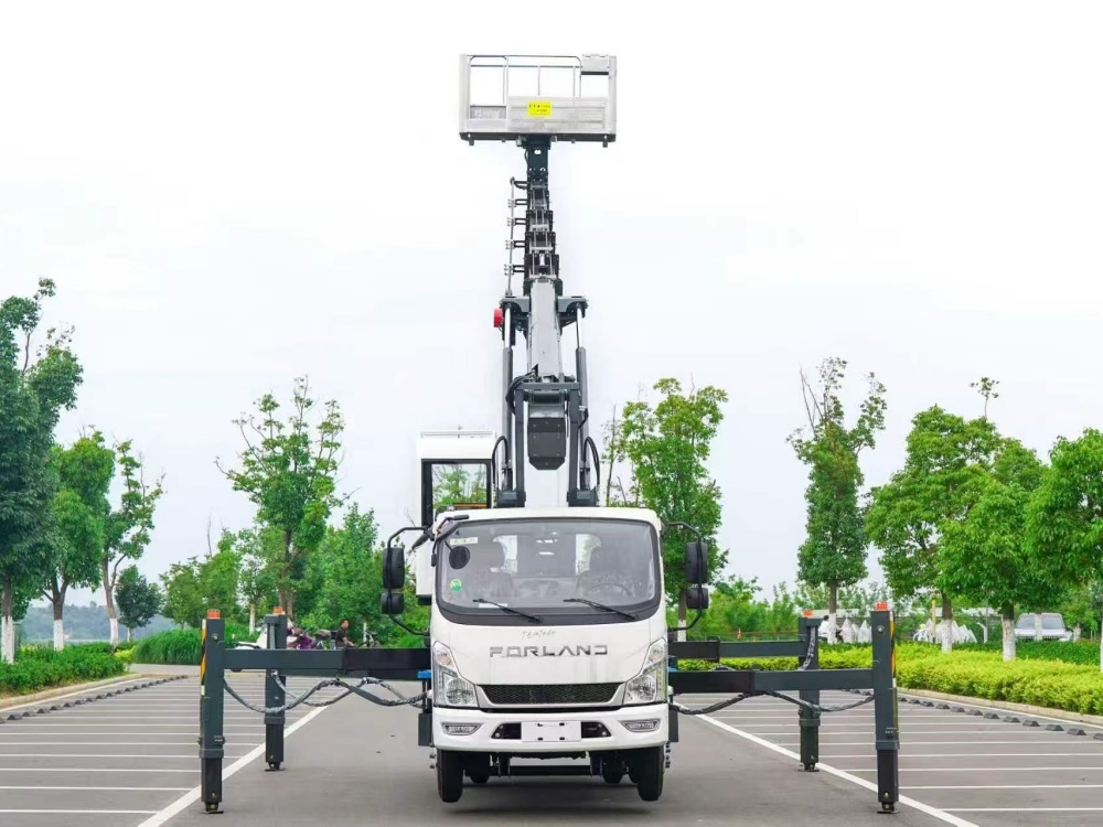 Camión plataforma elevadora telescópica FORLAND de 30 m, Suizhou Hongda Automobile Sales Co., Ltd., Camión plataforma elevadora telescópica FORLAND de 30 m