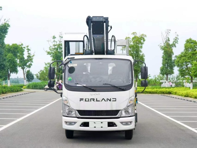 Camión plataforma elevadora telescópica FORLAND de 30 m, Suizhou Hongda Automobile Sales Co., Ltd., Camión plataforma elevadora telescópica FORLAND de 30 m