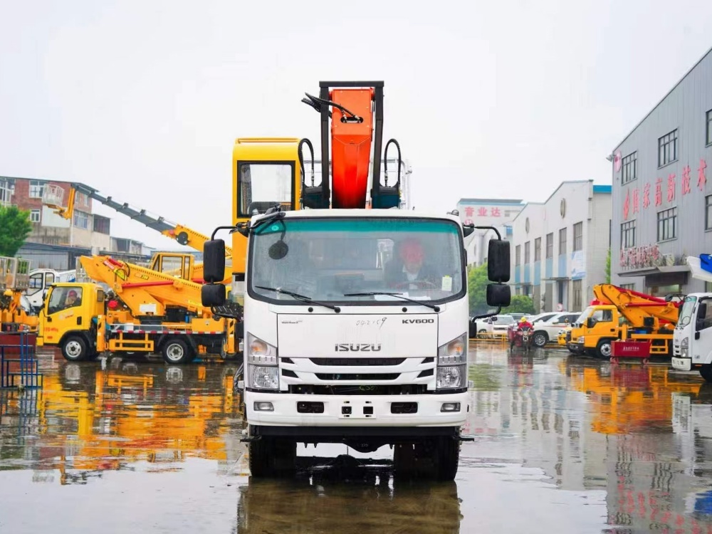 Camion nacelle télescopique ISUZU de 33 m, Suizhou Hongda Automobile Sales Co., Ltd., Camion nacelle télescopique ISUZU de 33 m