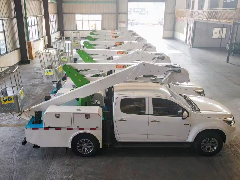 Camionnette ISUZU avec plateforme de travail aérienne de 13,3 m, Suizhou Hongda Automobile Sales Co., Ltd., Camionnette ISUZU avec plateforme de travail aérienne de 13,3 m