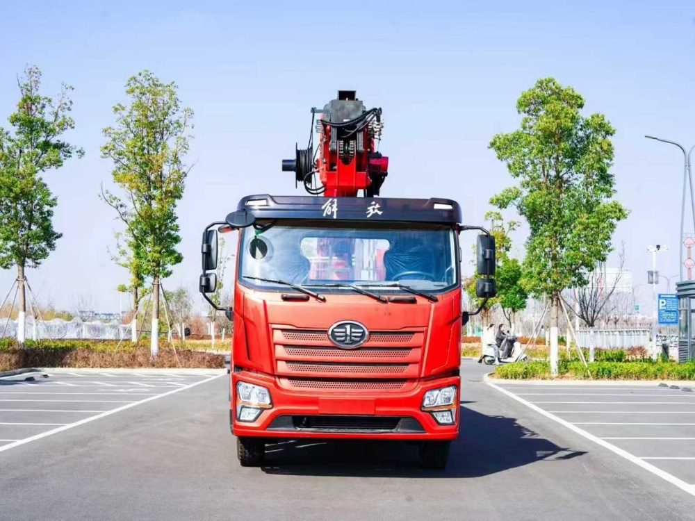 Camion nacelle télescopique FAW JK6 50 m, Suizhou Hongda Automobile Sales Co., Ltd., Camion nacelle télescopique FAW JK6 50 m