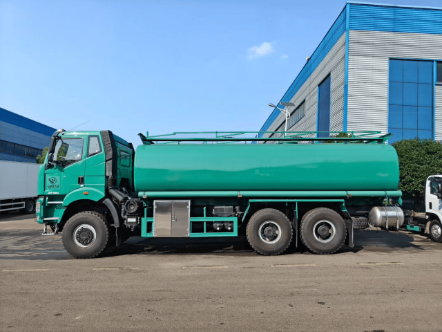 Camión cisterna de combustible FAW J6L de 20–25 m³, Suizhou Hongda Automobile Sales Co., Ltd., Camión cisterna de combustible FAW J6L de 20–25 m³