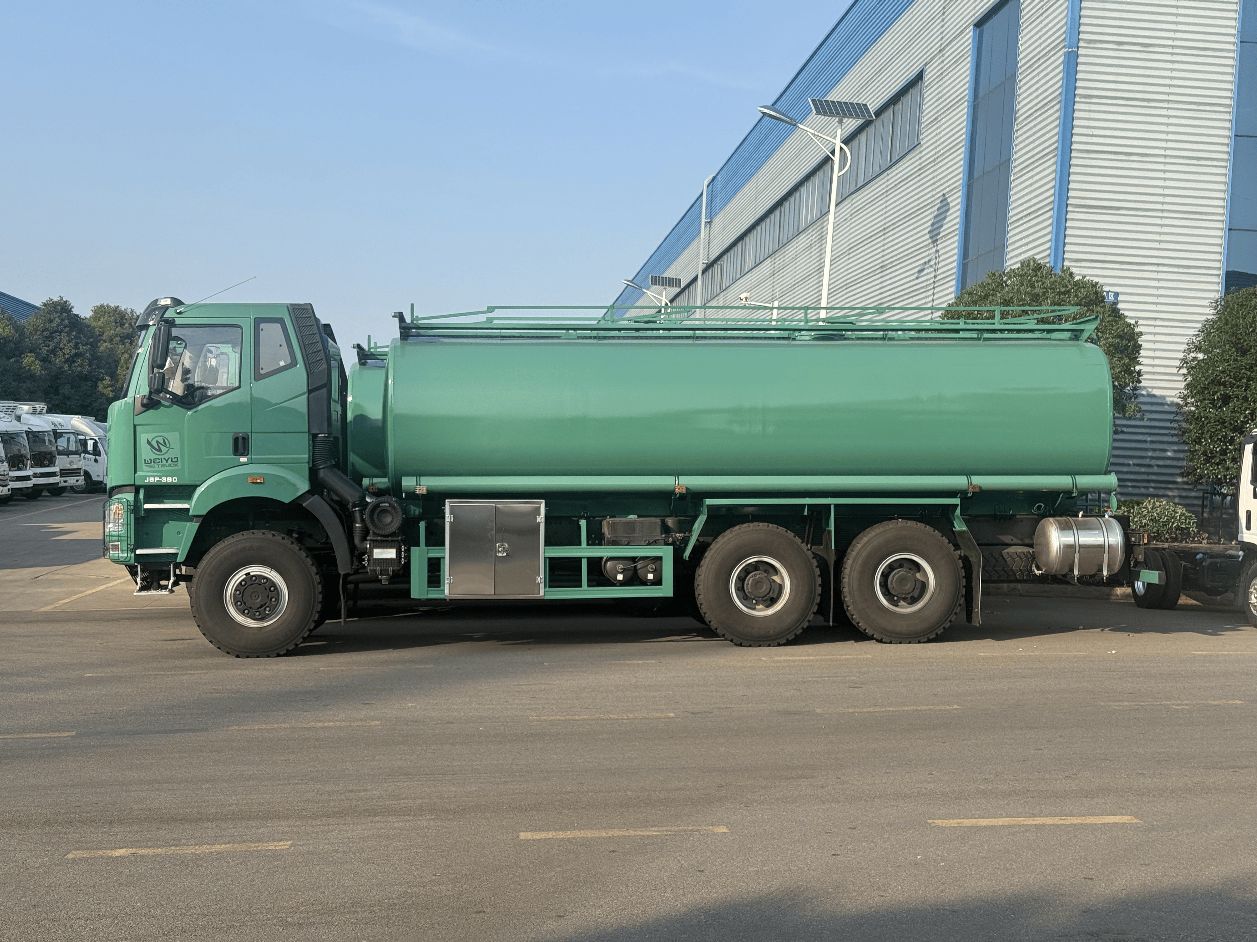 Camión cisterna de combustible FAW J6L de 20–25 m³, Suizhou Hongda Automobile Sales Co., Ltd., Camión cisterna de combustible FAW J6L de 20–25 m³