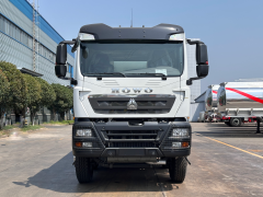Camión cisterna de combustible Sinotruk Howo TX Series de 30–35 m³, Suizhou Hongda Automobile Sales Co., Ltd., Camión cisterna de combustible Sinotruk Howo TX Series de 30–35 m³