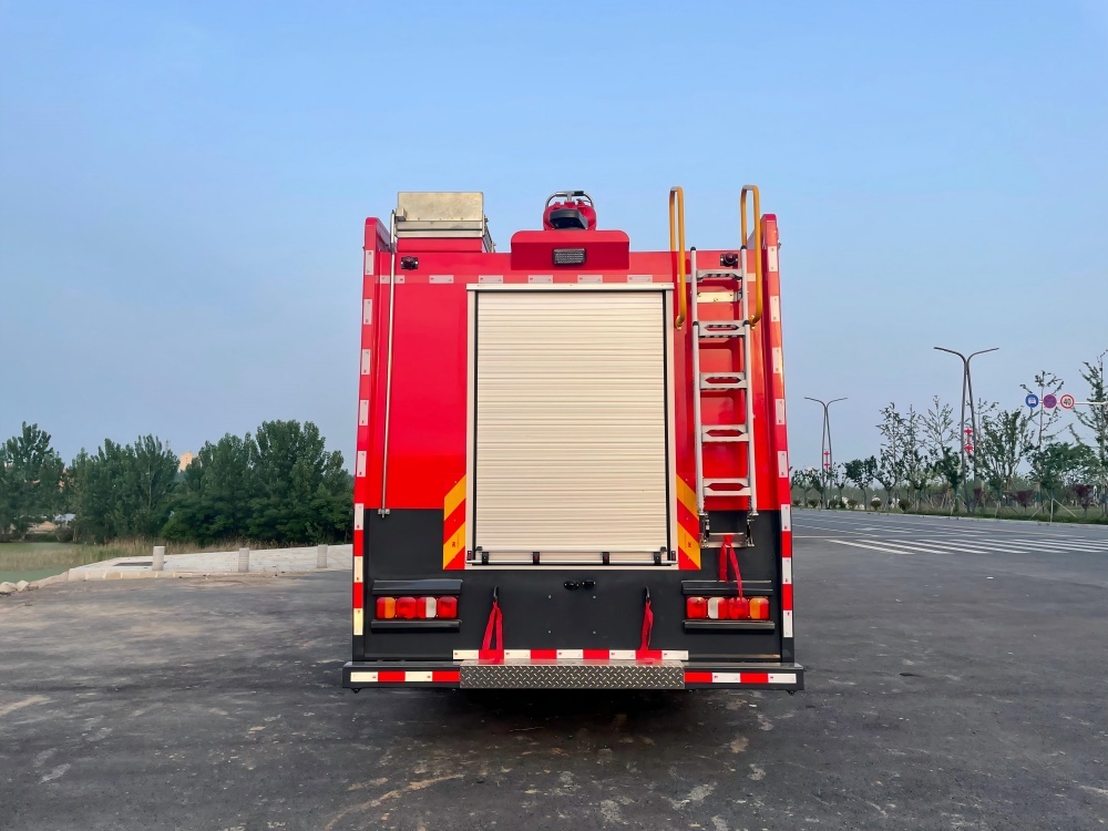 Camion-citerne de pompiers Sinotruk HOWO (17 m³), Suizhou Hongda Automobile Sales Co., Ltd., Camion-citerne de pompiers Sinotruk HOWO (17 m³)