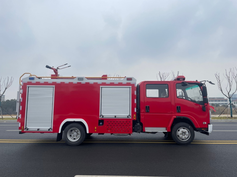 Camion de pompiers à mousse ISUZU de 4 m³, Suizhou Hongda Automobile Sales Co., Ltd., Camion de pompiers à mousse ISUZU de 4 m³