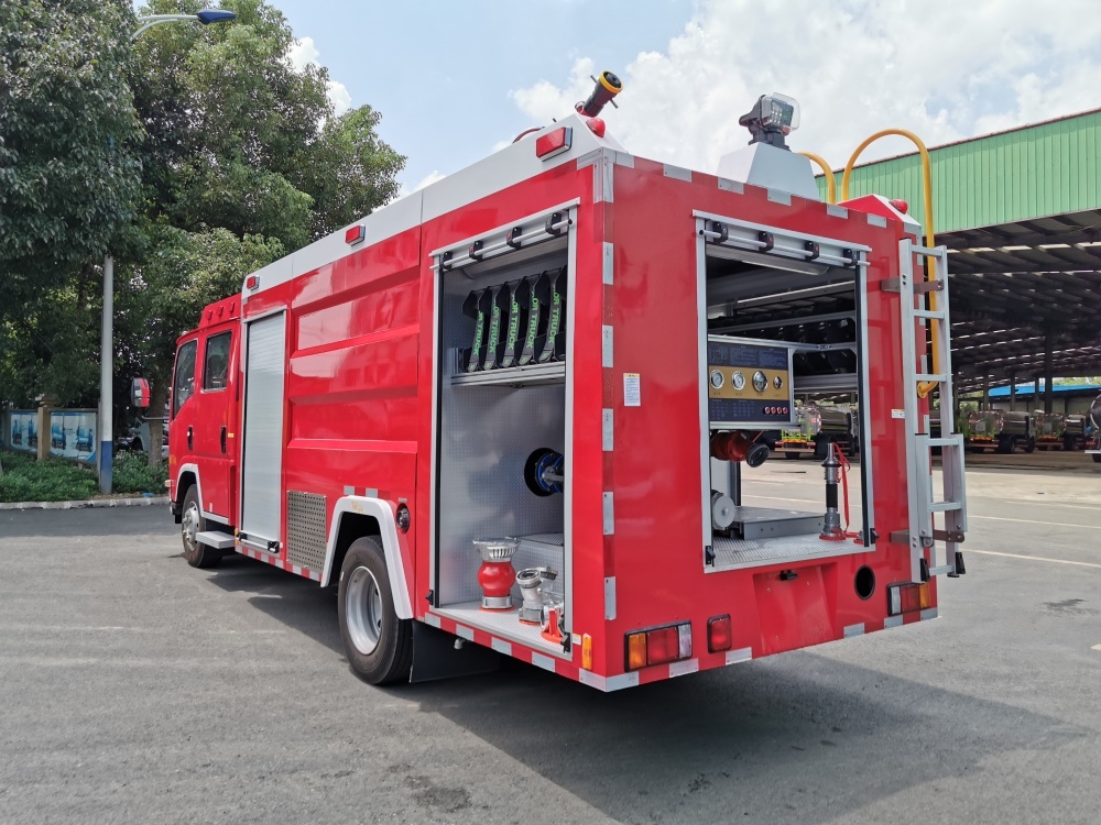 Camion de pompiers à mousse ISUZU de 4 m³, Suizhou Hongda Automobile Sales Co., Ltd., Camion de pompiers à mousse ISUZU de 4 m³