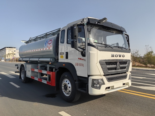 Sinotruk Howo G5x Series 10-ton Sulfuric Acid Chemical Tanker Truck, Suizhou Hongda Automobile Sales Co., Ltd.,Sinotruk Howo G5x Series 10-ton Sulfuric Acid Chemical Tanker Truck