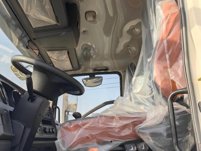 Sinotruk Howo G5x Series 10-ton Sulfuric Acid Chemical Tanker Truck, Suizhou Hongda Automobile Sales Co., Ltd.,Sinotruk Howo G5x Series 10-ton Sulfuric Acid Chemical Tanker Truck