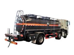 Dongfeng Liuzhou Motor Chenglong 14m³ Hazardous Chemical Tanker Truck, Suizhou Hongda Automobile Sales Co., Ltd.,Dongfeng Liuzhou Motor Chenglong 14m³ Hazardous Chemical Tanker Truck