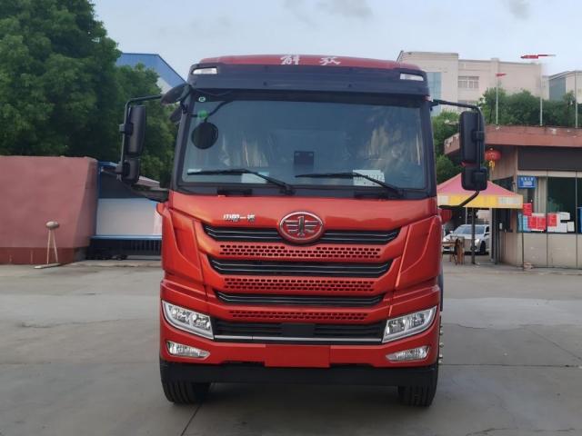 Camion-citerne pour produits chimiques dangereux FAW Jiefang de 14 m³, Suizhou Hongda Automobile Sales Co., Ltd., Camion-citerne pour produits chimiques dangereux FAW Jiefang de 14 m³