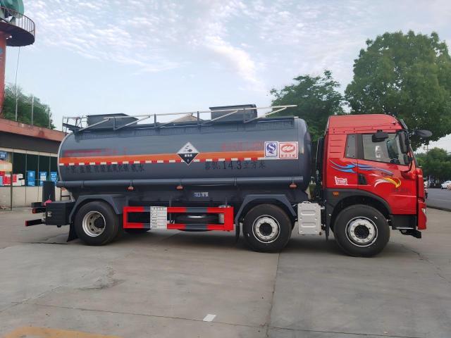 Camion-citerne pour produits chimiques dangereux FAW Jiefang de 14 m³, Suizhou Hongda Automobile Sales Co., Ltd., Camion-citerne pour produits chimiques dangereux FAW Jiefang de 14 m³
