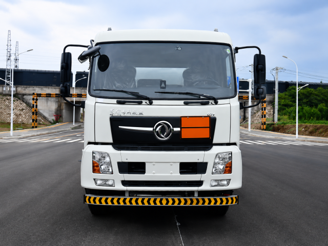 Camion-citerne pour produits chimiques dangereux Dongfeng série D3V de 20 m³, Suizhou Hongda Automobile Sales Co., Ltd., Camion-citerne pour produits chimiques dangereux Dongfeng série D3V de 20 m³