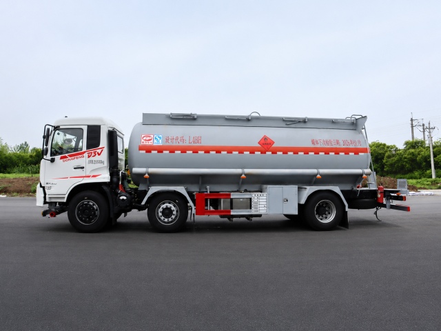 Camion-citerne pour produits chimiques dangereux Dongfeng série D3V de 20 m³, Suizhou Hongda Automobile Sales Co., Ltd., Camion-citerne pour produits chimiques dangereux Dongfeng série D3V de 20 m³