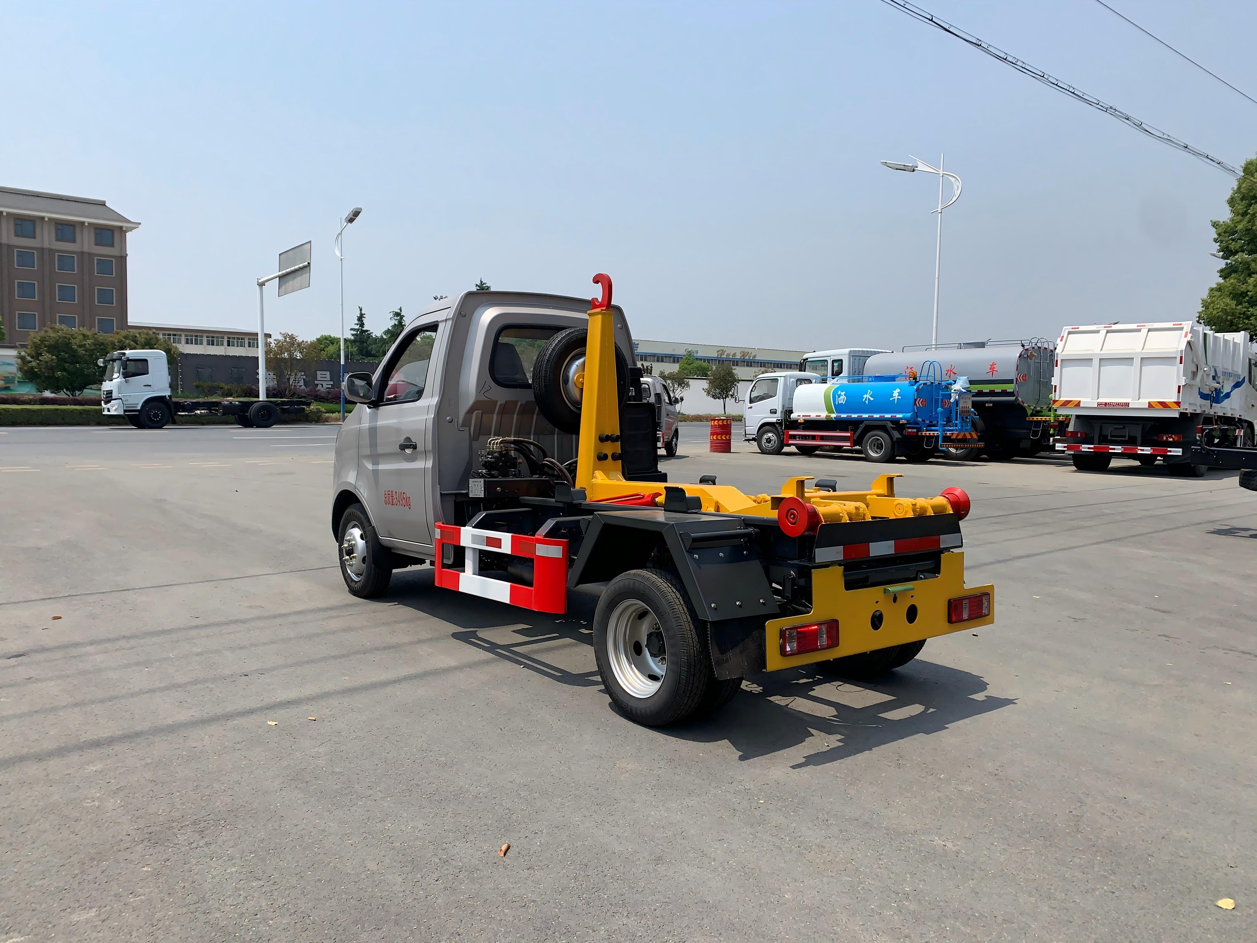 Camión de basura Dongfeng de 11 toneladas con sistema de gancho elevador, Suizhou Hongda Automobile Sales Co., Ltd., Camión de basura Dongfeng de 11 toneladas con sistema de gancho elevador