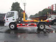 Camion à ordures à crochet de 8 tonnes Dongfeng, Suizhou Hongda Automobile Sales Co., Ltd., Camion à ordures à crochet de 8 tonnes Dongfeng