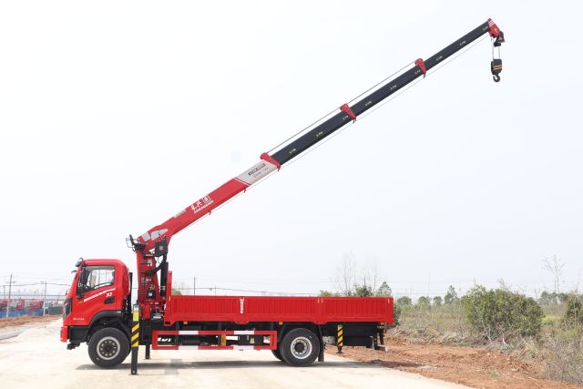 Parts for SQS200-5T 8-Ton 5-Section Straight-Boom Crane, Suizhou Hongda Automobile Sales Co., Ltd.,Parts for SQS200-5T 8-Ton 5-Section Straight-Boom Crane