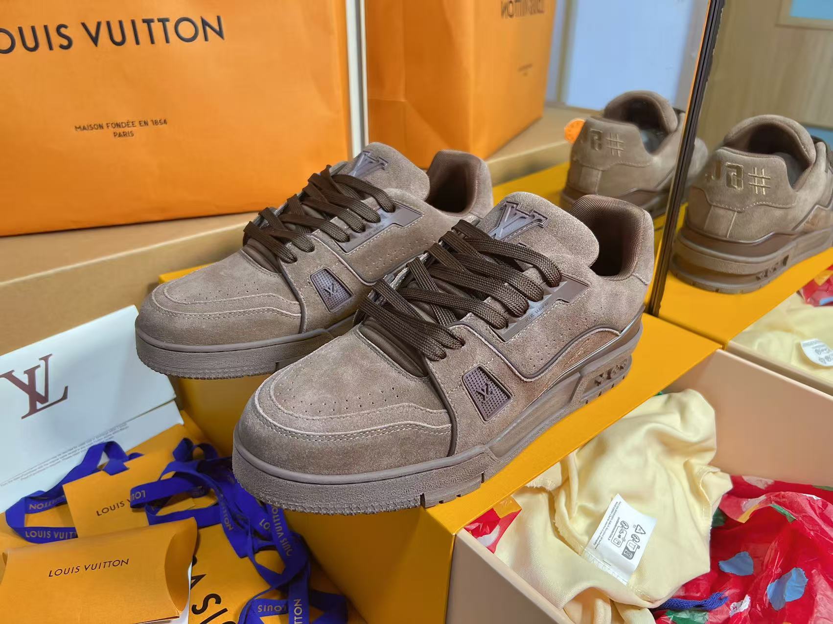 Coffee Suede Retro Sneakers Fashion Lace Up Flat Casual Skate Shoes