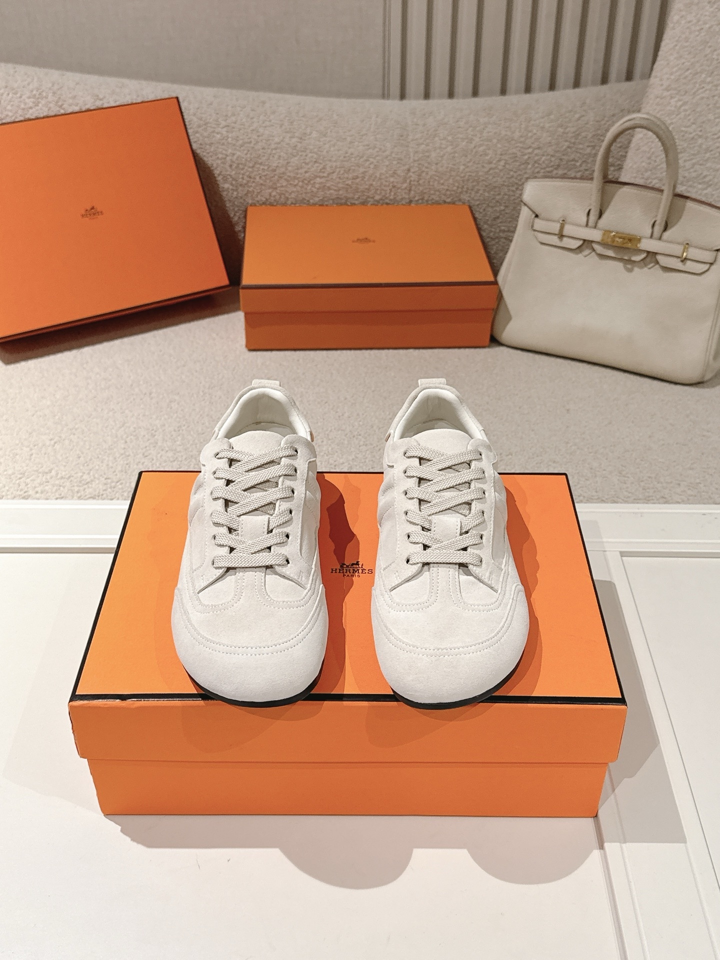 Women White Suede Retro Sneakers Light Lace Up German Trainer Casual Walking Shoes