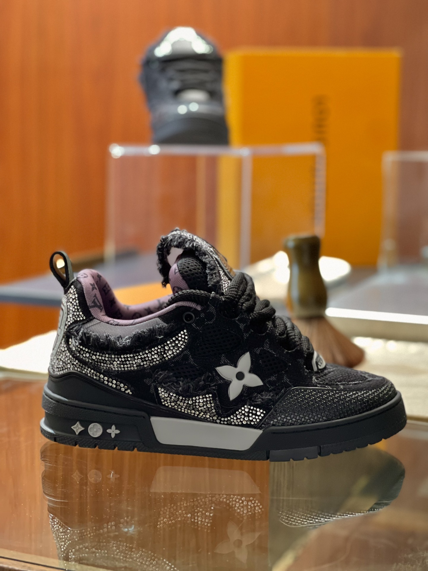 Black Jacquard Pattern Lace Up Skate Shoes Warm Lining Fashion Platform Casual Sneakers