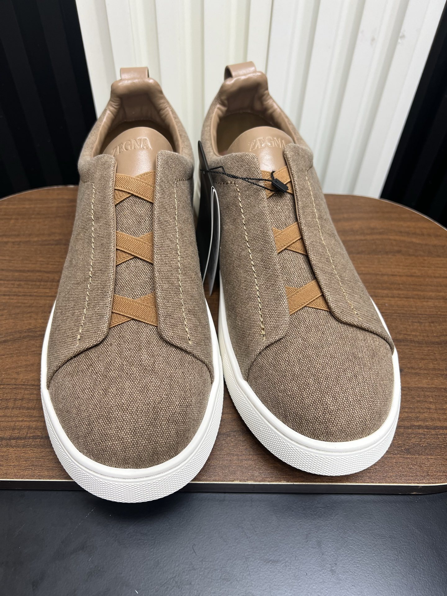 Men Brown Fabric Laceless Slip On Sneakers Low Top Casual Walking Shoes