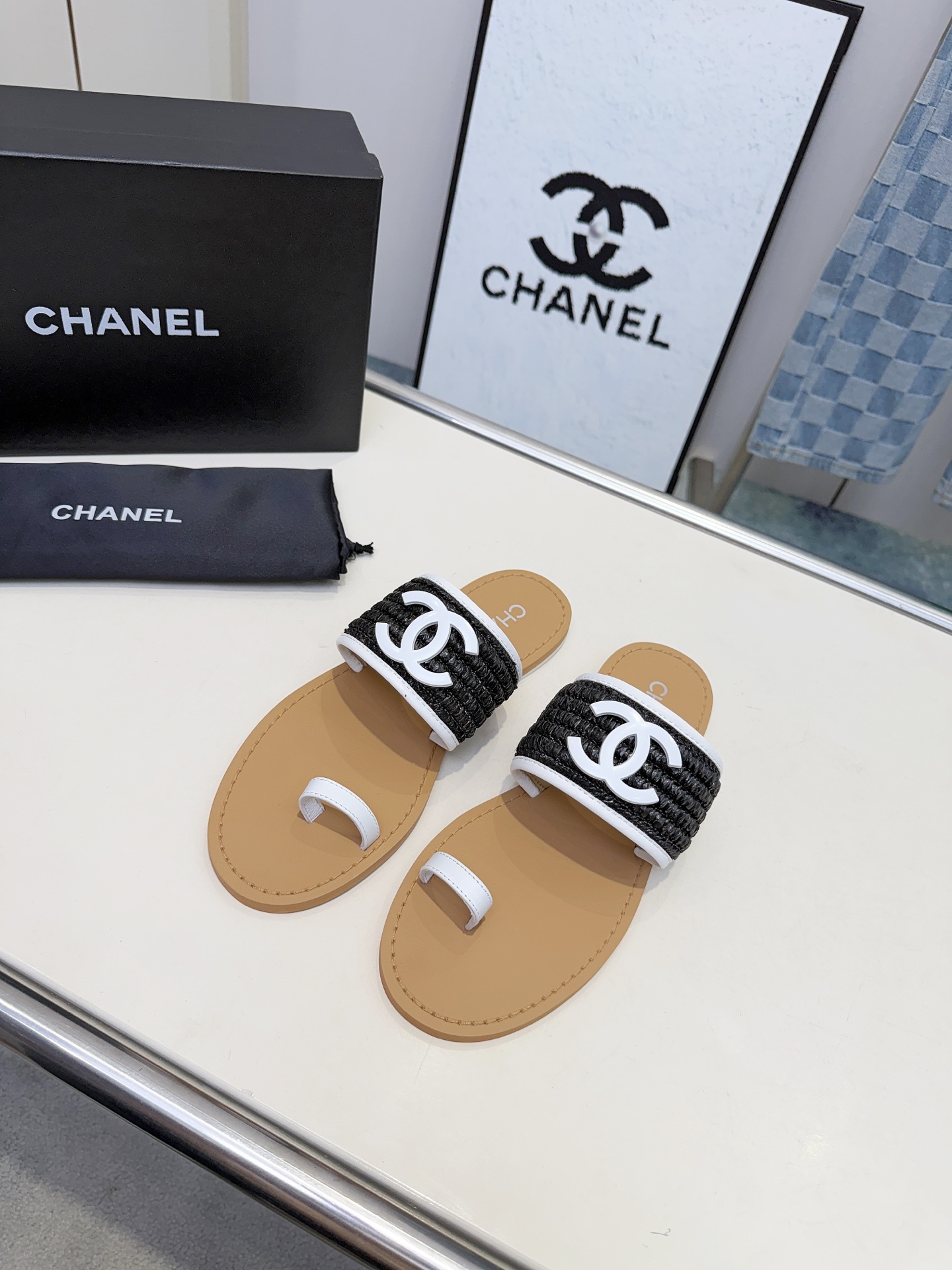 Women Woven Strap Flat Slide Sandals Summer Open Toe Slip On Casual Beach Slippers For Ladies