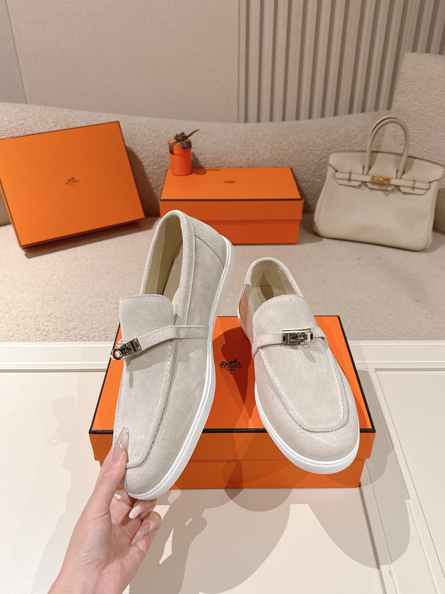 Women Suede Metal Buckle Loafers Slip On Flat Casual Walking Shoes