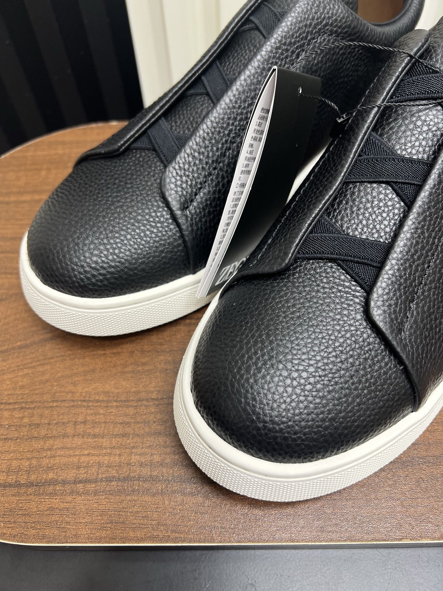 Men Black Leather Laceless Slip On Sneakers Low Top Business Casual Walking Shoes